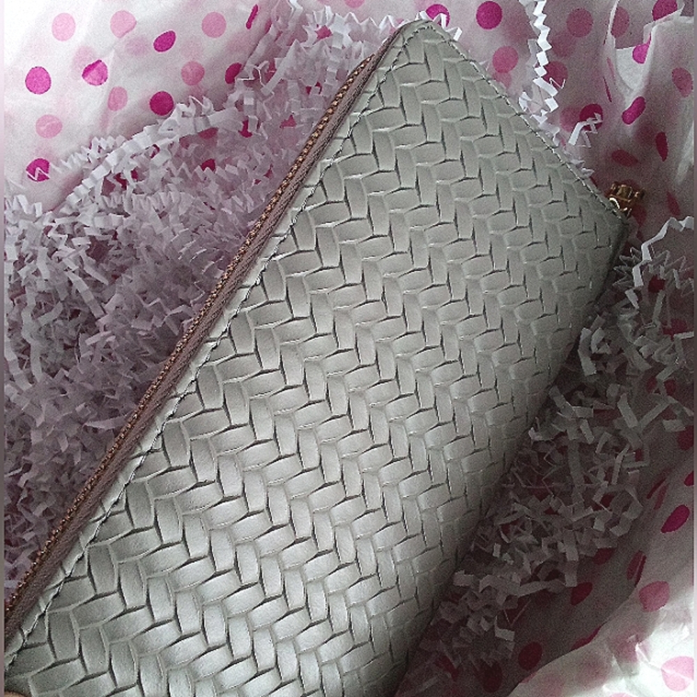 Gorgeous Gray Textured Pattern Vegan Leather Wallet